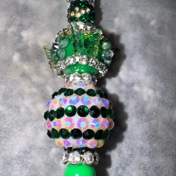 Green Beaded Badge Reel - Picture 3 of 3
